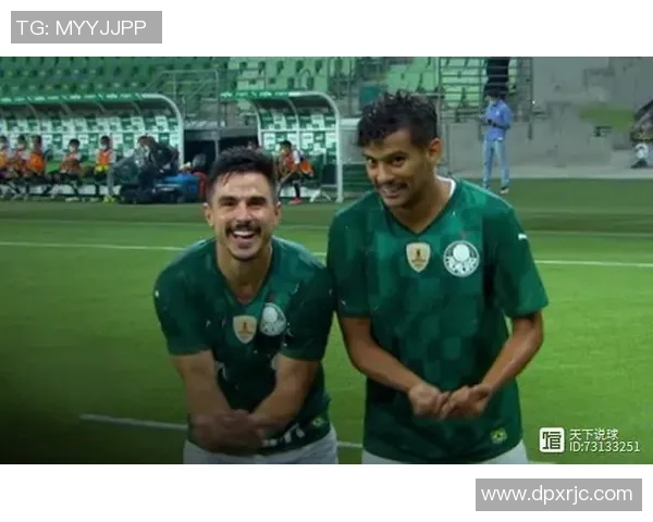 杭州足球队强势领跑世界锦标赛积分榜65分稳居第一 杭州足球队强势领跑世界锦标赛积分榜65分稳居第一