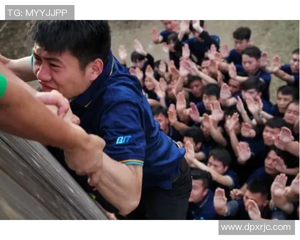 武汉乒乓球队在联合会杯中的逆袭之路展现拼搏精神与团队力量 武汉乒乓球队在联合会杯中的逆袭之路展现拼搏精神与团队力量