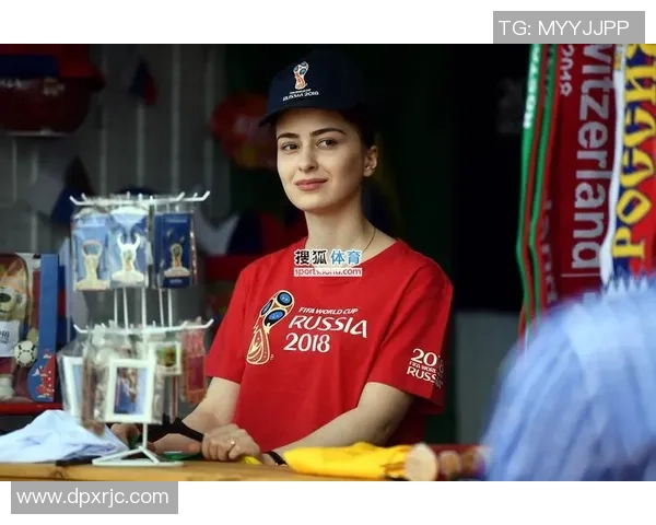 俄罗斯美女与足球明星的浪漫故事揭示了体育与爱情的完美结合