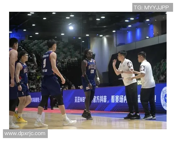 杭州篮球队灵活性变革引发热议推动篮球发展新趋势